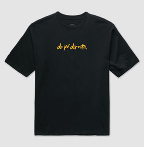 Camiseta Oversized – Pé Direito.