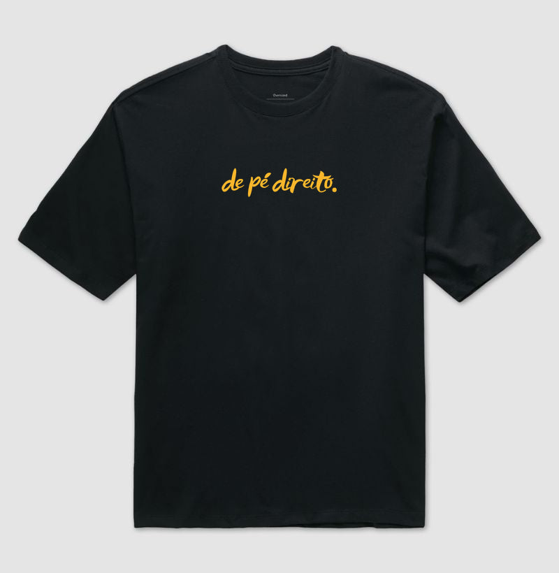 Camiseta Oversized – Pé Direito.